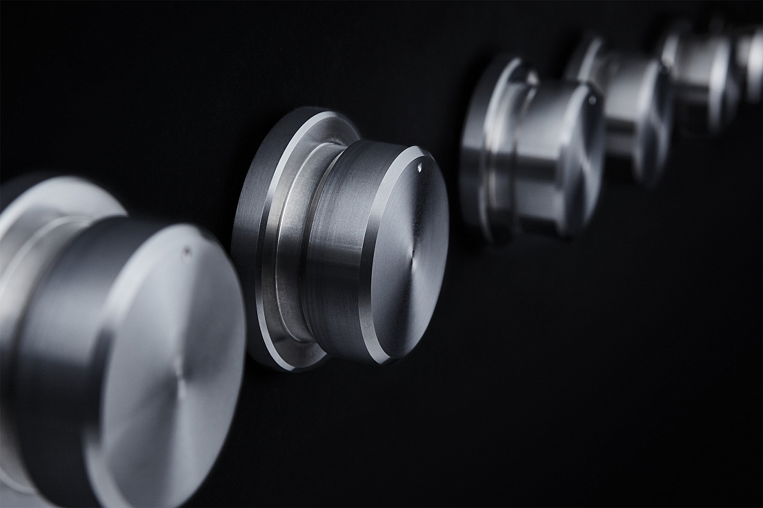 Индукционная варочная панель с вытяжкой Kuppersbusch KMI 9850.0 SR Gold (отгружается KMI 9850.0 SR+Z